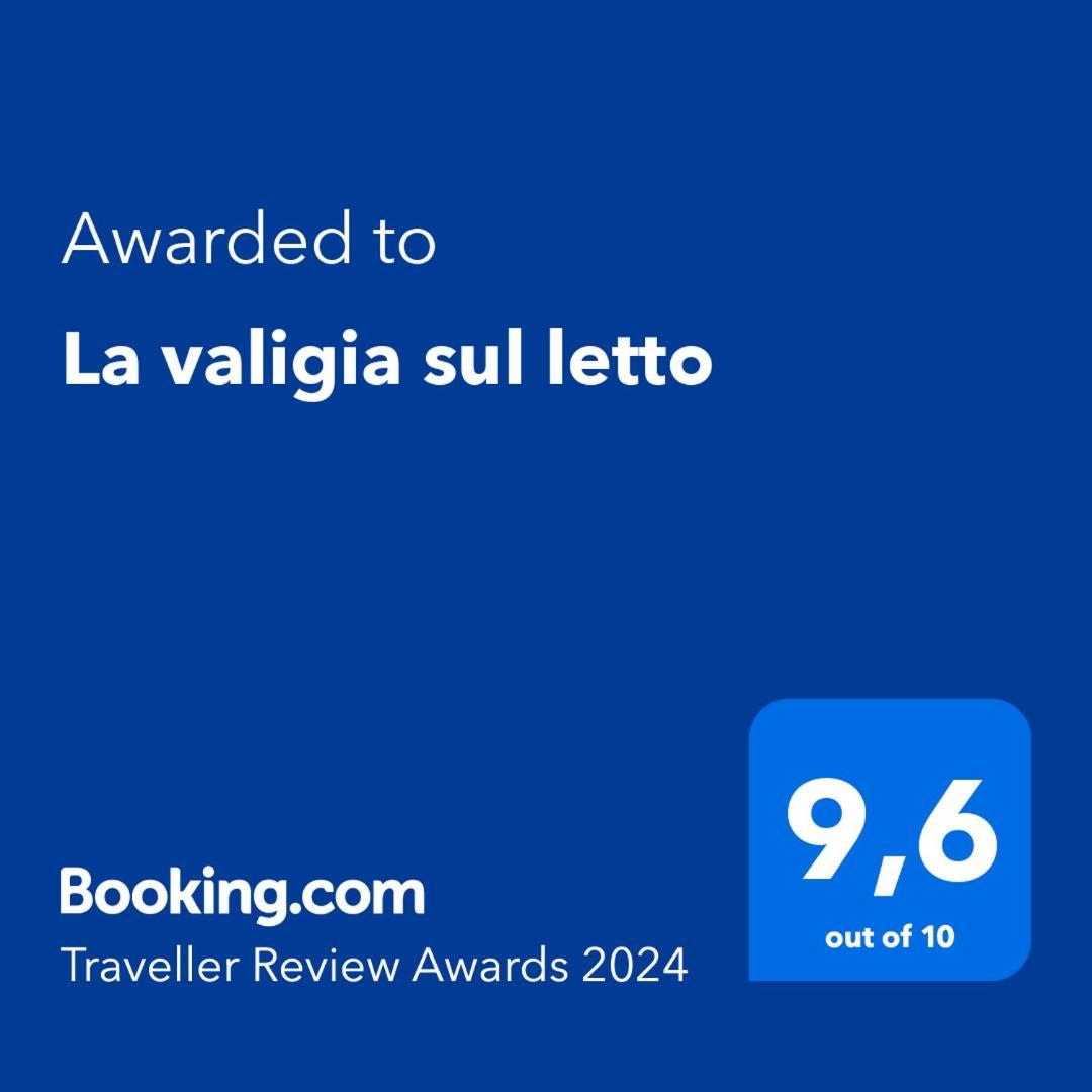 Bed and Breakfast La Valigia Sul Letto CTA Exterior foto